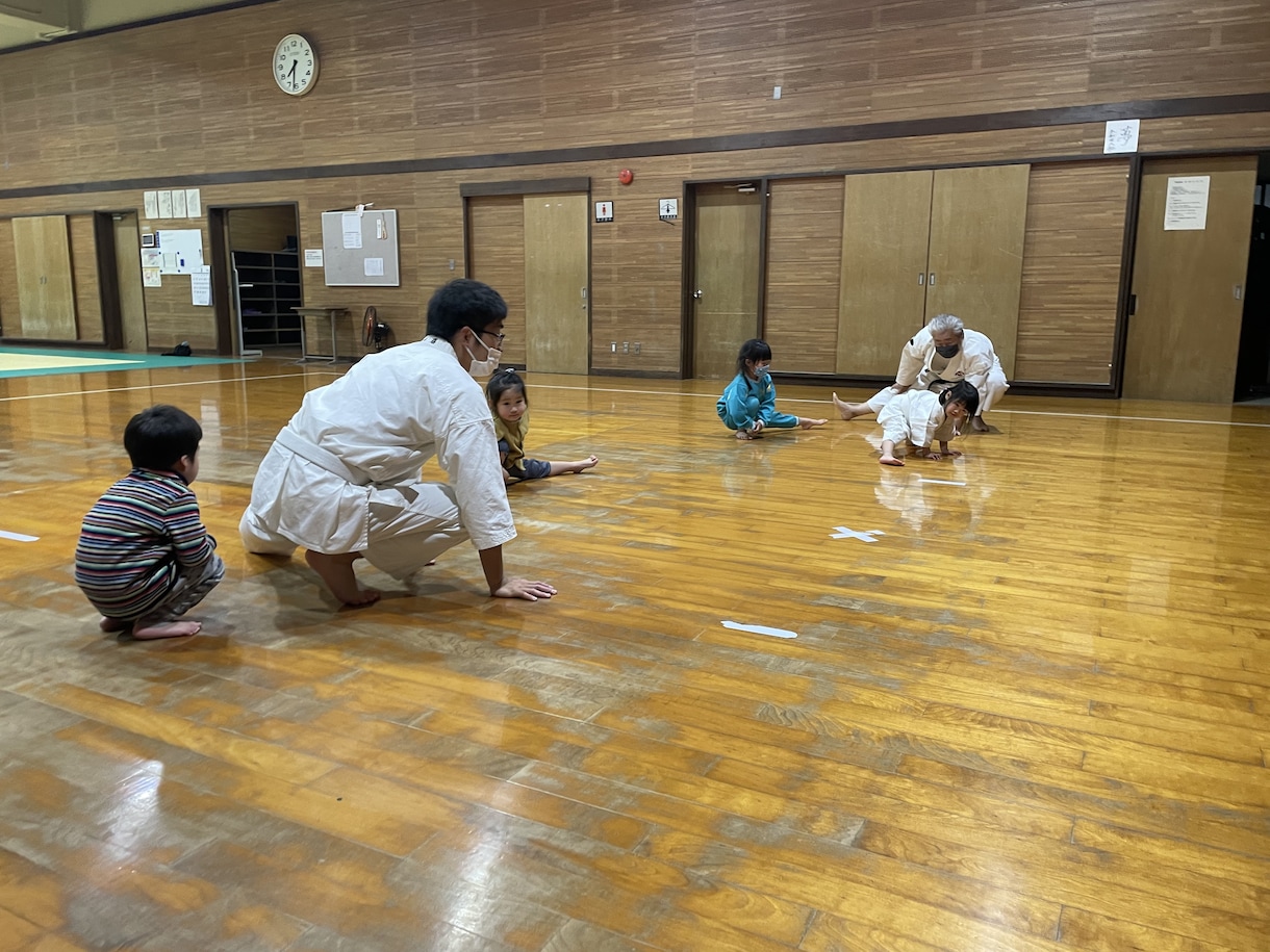 親子でできる運動、護身術など一緒にします 理学療法士で少林寺拳法の先生が分かりやすく伝えます イメージ2