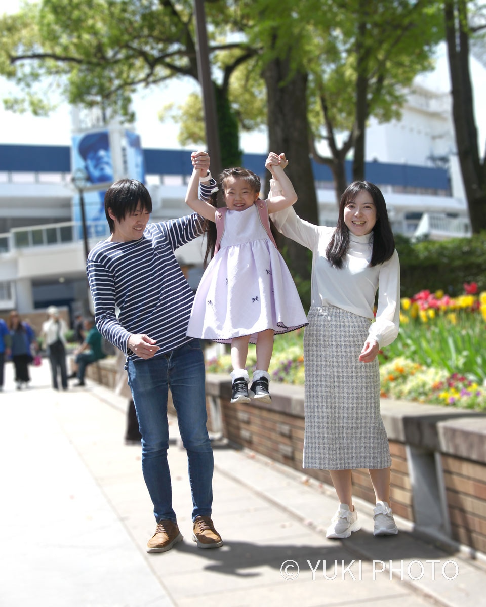 横浜で、卒業式・入学式の出張撮影承ります お友達との撮影OK♪思い出を写真に残しましょう イメージ3