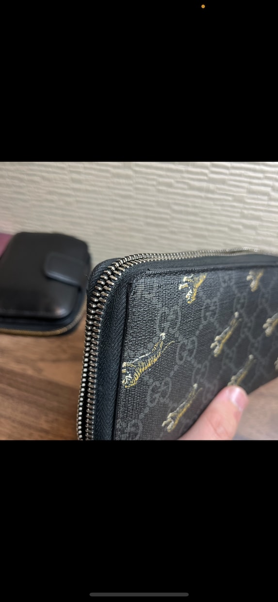 財布のコバ擦れや汚れ、チャック開閉不良を直します 【格安】使えなくなってしまった財布を復活させてみませんか？ イメージ1