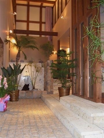 店舗の内外装をデザインします 店舗の魅力を引き出す空間をご提案します イメージ3