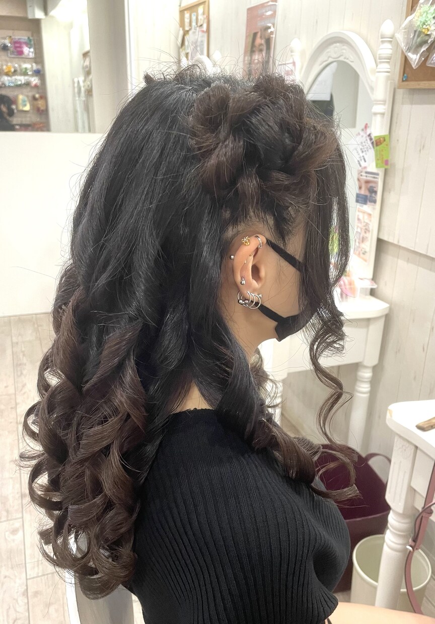 推し活におすすめなヘアメを提案します 毎月100人以上のヘアメスタイリストがおすすめヘアを教えます イメージ3