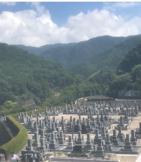 墓掃除の代行します 中々お墓参りに行けていない方、代行致します イメージ1