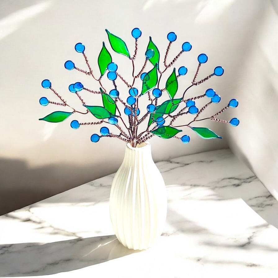 色鮮やかなブルーのかすみ草のスワッグを作ります お部屋に彩りを加えるアレンジフラワー イメージ7