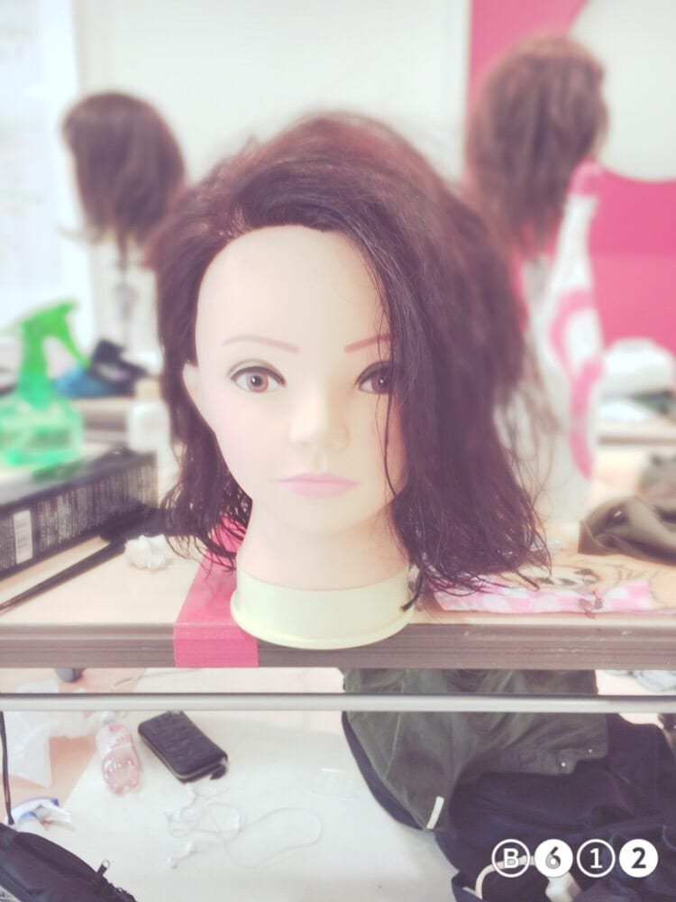前髪を綺麗にする方法教えます 前髪が割れる方、前髪がパサパサになる方へ イメージ2