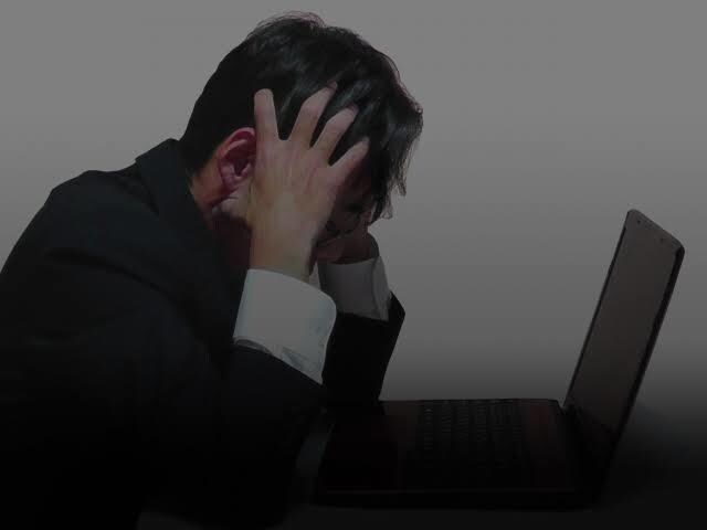 電話じゃ怖いなという方のお話も聞かせていただきます 電話じゃ怖いなと思う方向けにチャットでお話ししましょう！ イメージ2