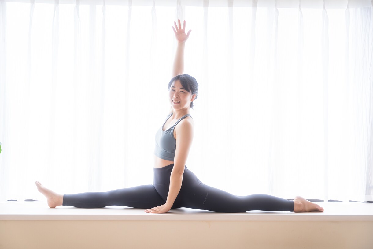 体が硬い人のしなやかな体を作る柔軟性サポートします 体をほぐし、姿勢の改善やしなやかな体づくりをしていきます。 イメージ1