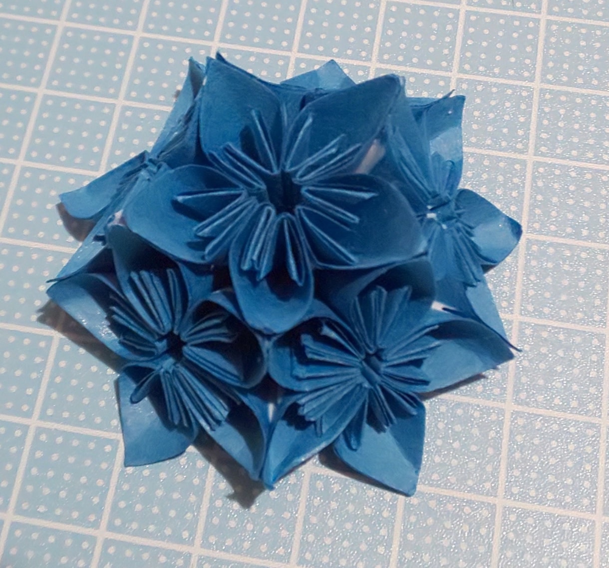 くす玉（千代紙）作ります ☆置物や壁飾りなど、ちょっとしたお部屋飾りなどに☆ イメージ6