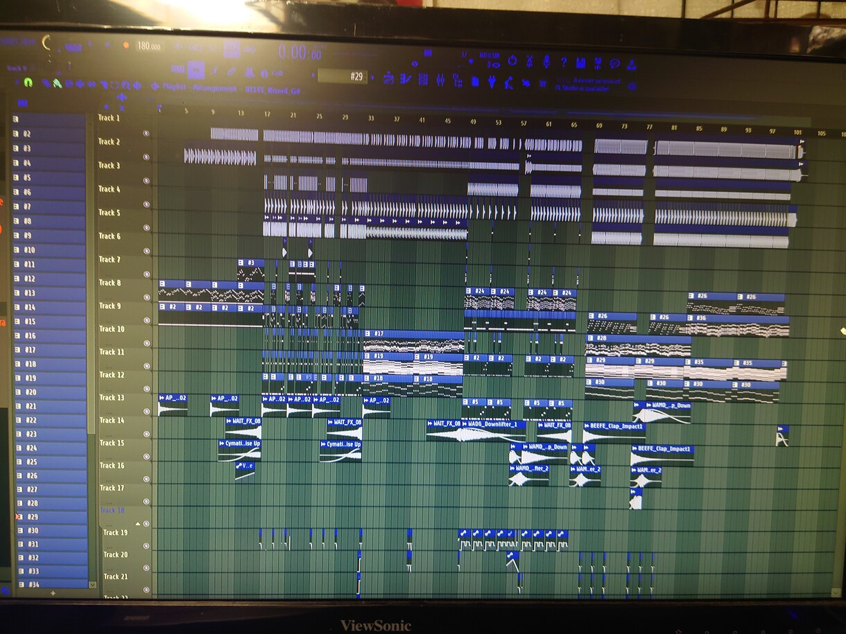 あなただけのオリジナル曲を作ります 音楽大学卒業生が楽曲製作します。 イメージ1