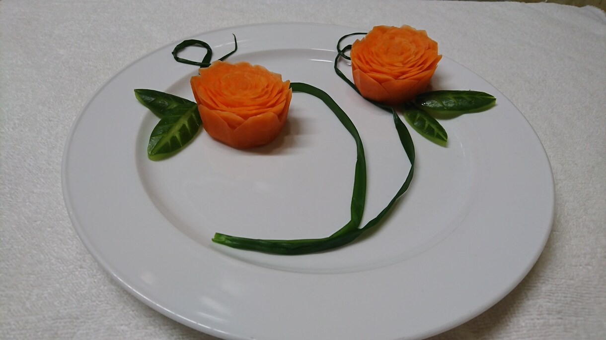 いつもよりちょっと贅沢な雰囲気の食卓を提案します ちょっとした盛り付けや食器類で料理の雰囲気が全く変わるんです イメージ4