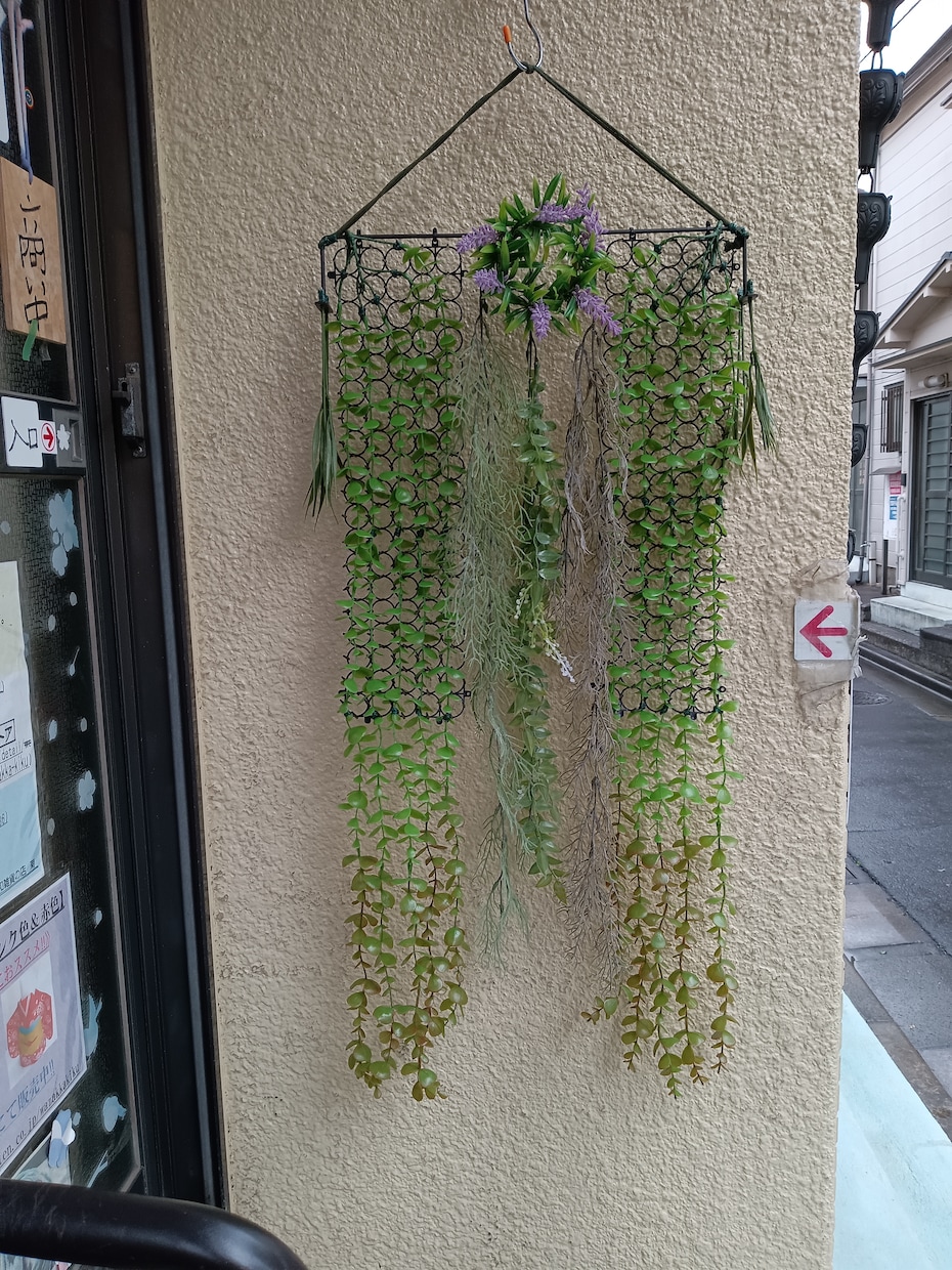 ウォールグリーン：お家の空間を華やかに演出します ”壁掛けタイプ”と”置き型タイプ”の2種類があります イメージ8