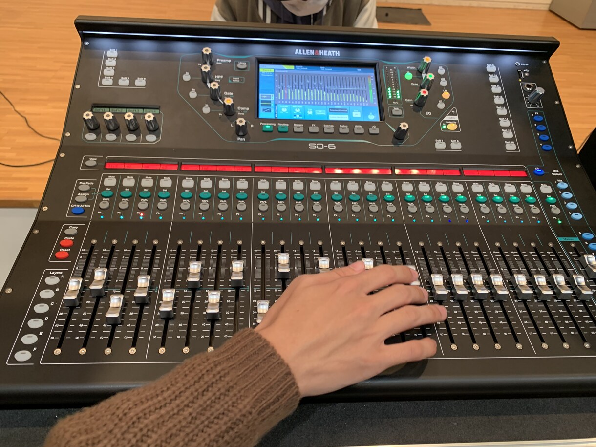 歌ってみたのミックスやります ノイズ除去等の歌声加工だけでなくハモリの作成も可能です イメージ2