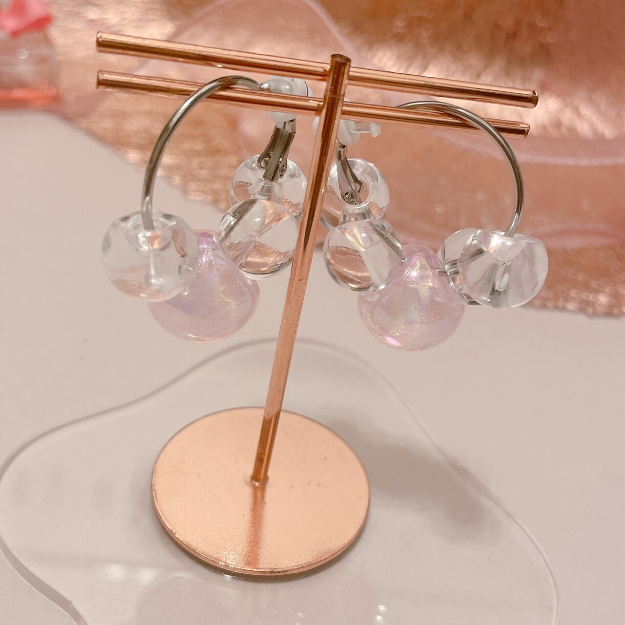 新作ハンドメイドアクセサリーをお届け致します ピンクが主役の大人可愛い新作です(*ˊᗜˋ*)♡ イメージ2