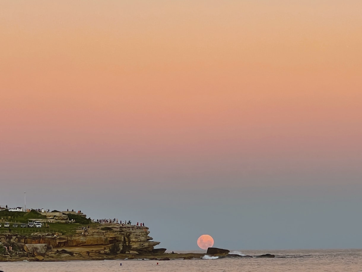 フラワームーンの写真出品します Bondi Beach × Flower Full Moon イメージ1