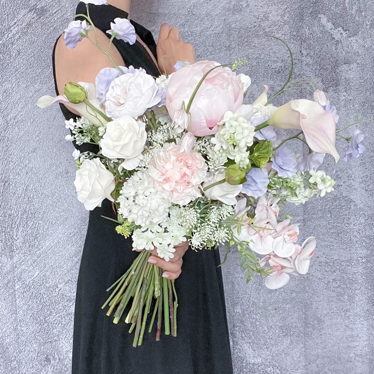 結婚式のブーケつくります あなたの選んだ素敵なドレスに合うブーケをご用意します イメージ5
