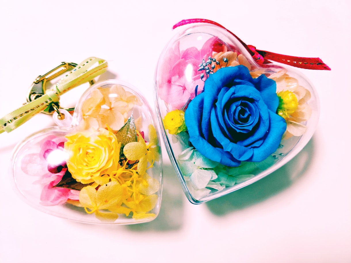 お花でカプセルフラワーをお作りします 日本ハーバリウム協会認定講師がお花のギフトをお作り致します。 イメージ1