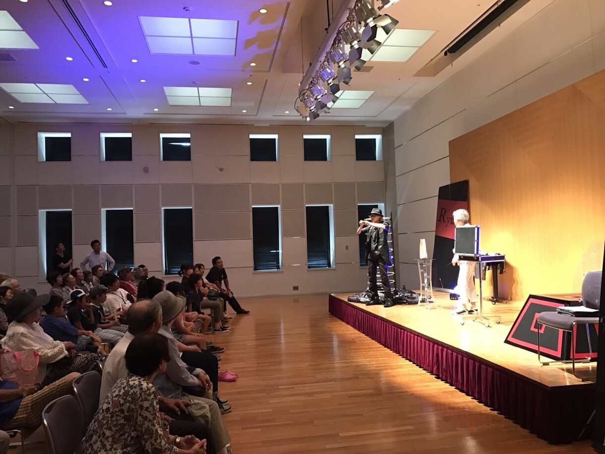 企業や子ども向けイベントで出張マジックショーします TV出演・受賞歴多数！日本一の実績で盛り上げます！ イメージ5