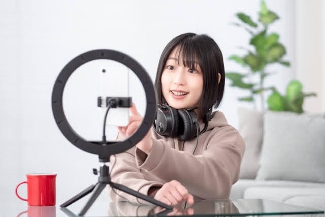 ライバーマネジメント契約のリーガルチェックをします 契約書、ちゃんと読んでいますか イメージ2