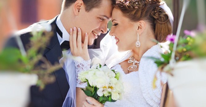 お洒落な結婚式ムービー制作いたします 納得の行く素敵な動画を制作させていただきます。 イメージ2
