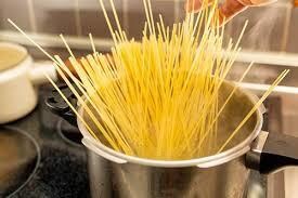 格段に美味しくなるパスタの茹で方教えます パスタが好きだけどいまいち上手く茹でられないあなたへ イメージ1