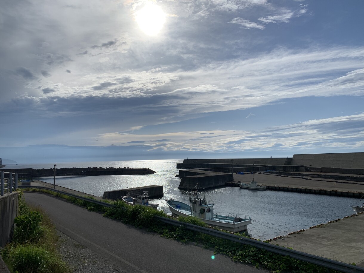若年層の意見で色んな角度から物事への意見を言います 無知な今を武器にして色々なものを見せてください！ イメージ1