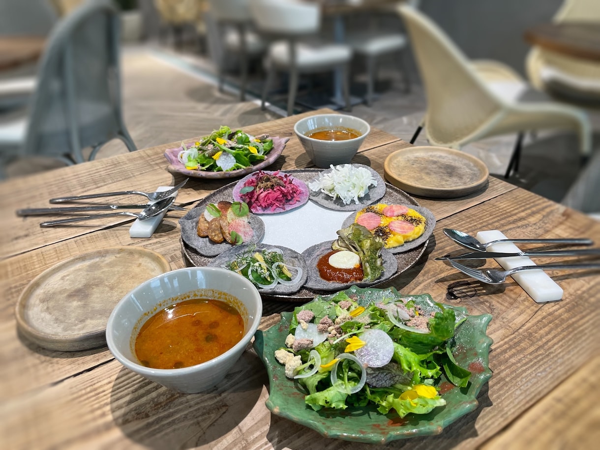 都内のおすすめカフェリストアップできます あなたの用途や希望にぴったりのお店を複数お伝えします！ イメージ2