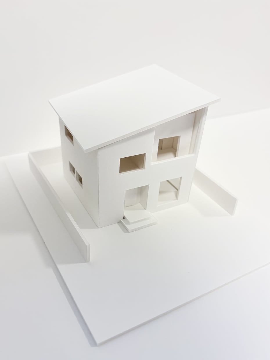 1/100の住宅白模型を制作致します 建築設計事務所に勤務した女性二級建築士が制作します。 イメージ1
