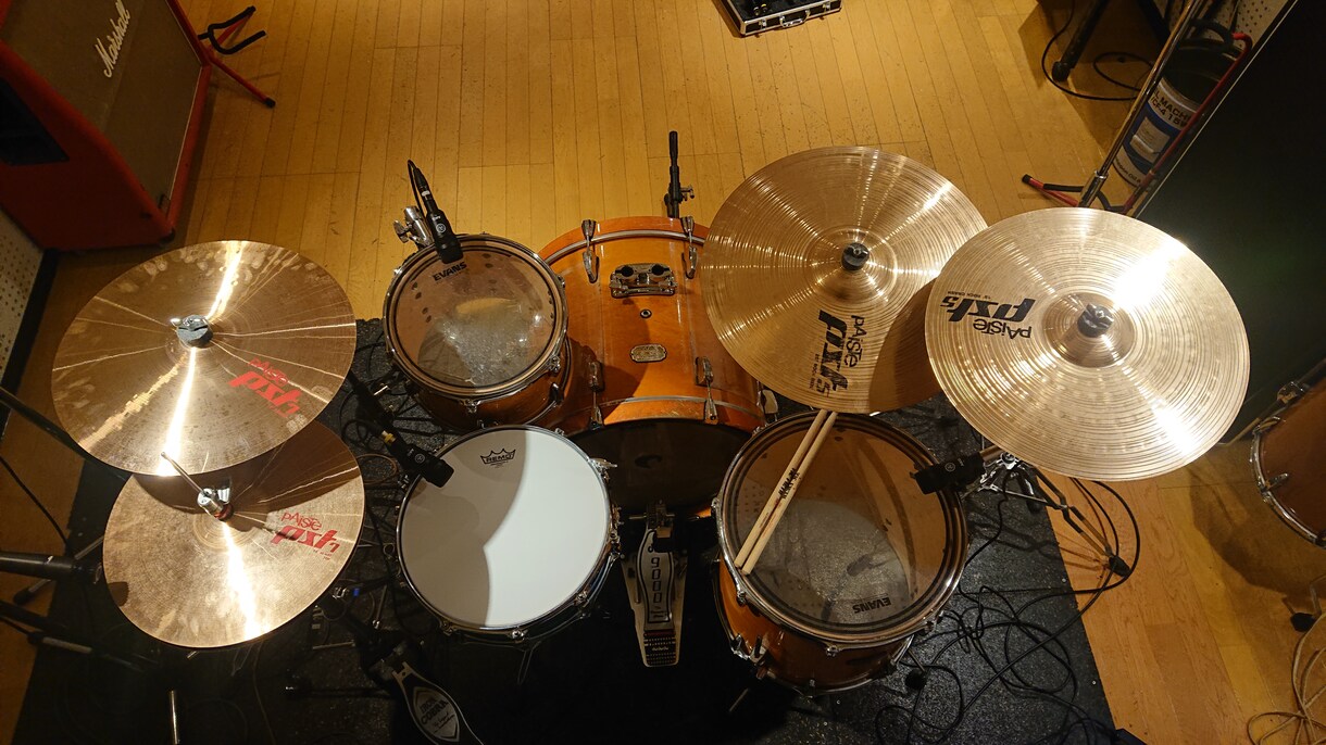 生ドラムレコーディング承ります お客様の制作した楽曲に生ドラムを録音。迫力のサウンドを提供 イメージ3