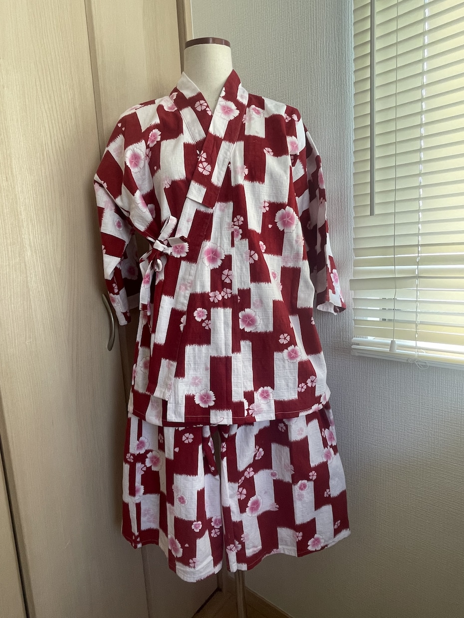 着物のリメイク致します お家で眠っている着物を2部式の新たなお洋服にリメイクします イメージ10