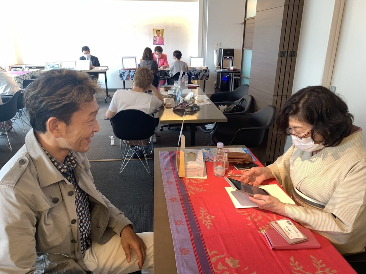 裏数秘を知れば苦手な人いなくなります 裏数秘で仮面の下の本性を暴きます。ニヤッと笑える数秘占いです イメージ2