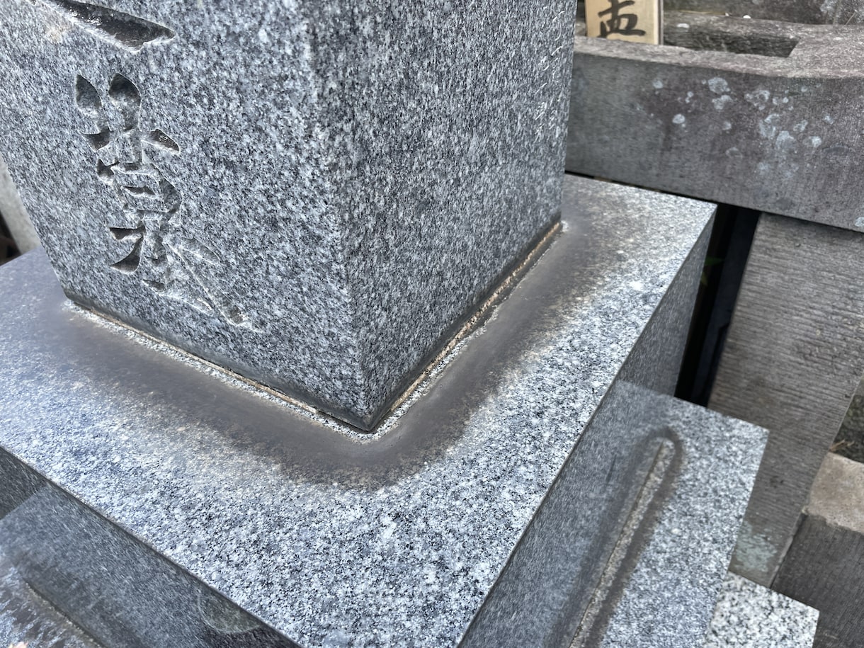 あなたのお墓を「墓地清掃士」がピカピカにします 東京・千葉・神奈川・茨城のお墓を心を込めてお掃除します。 イメージ3