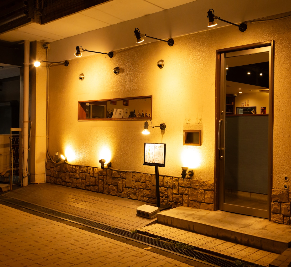 関西圏で店舗撮影致します 企業案件経験者がお店に合わせたHPやSNS用の画像素材を イメージ1