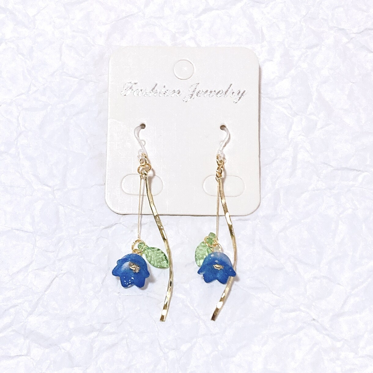 ネモフィライメージアクセサリーを売ります ピアスかイヤリングかお選びいただけます イメージ1