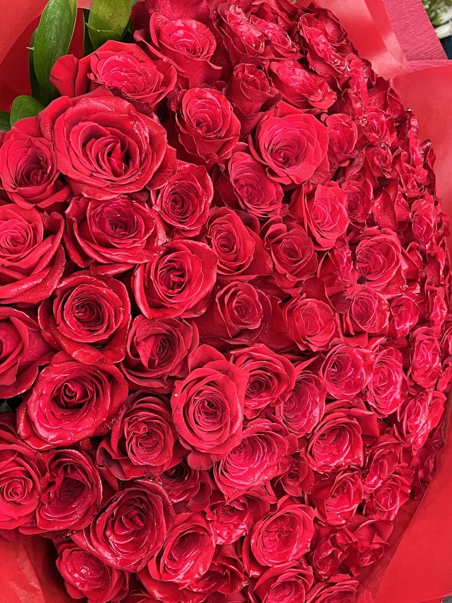プロがプロポーズ記念日の花束プランを一緒に考えます 花屋13年間、プロポーズや記念日の花束を作ってます。継続中 イメージ1