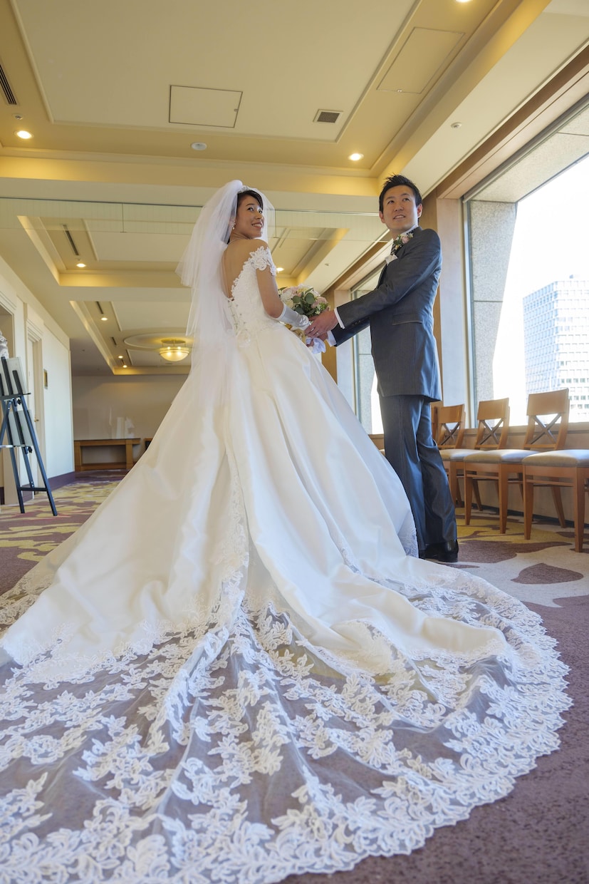 一生の思い出に残るウェディングの写真撮ります 一名限定！プロが最激安で一生の思い出を最高品質で残します！ イメージ5