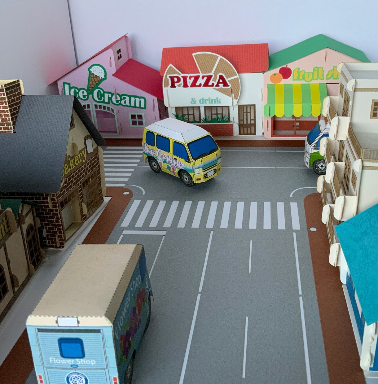 お店・会社のラッピングカーペーパークラフト作ります キッチンカーやデリバリーカーなどに、現在6車種から選べます。 イメージ2