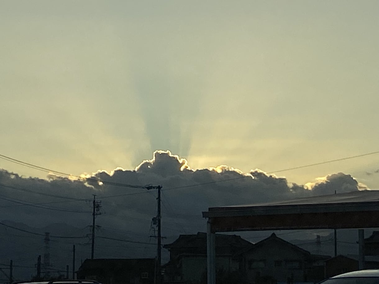 心を軽く、現実的に才能を見つけ出すお手伝いをします 自身で答えを見つけだしていけるよう、本来の力を引き出します イメージ1