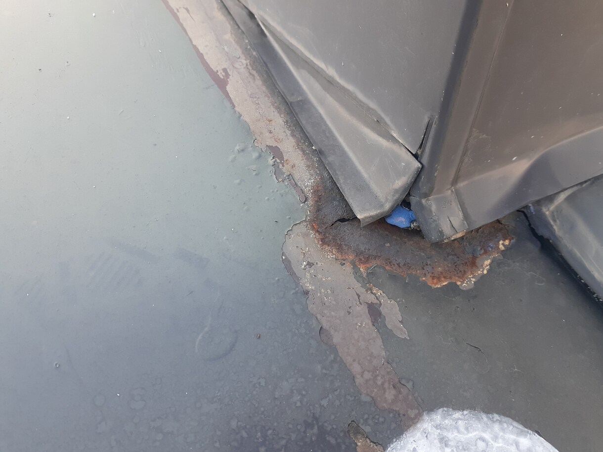 雨漏りを起こさない為に、屋根の状況をお伺いします 雨漏りの補修方法を、具体的に提案致します イメージ3