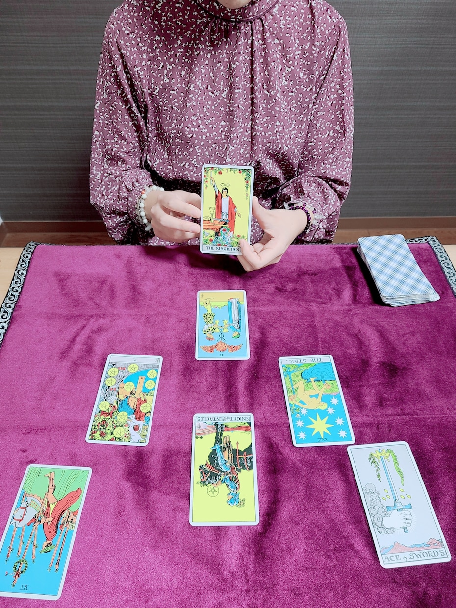 霊感タロットであなたの悩み占います あなたの未来を幸せに導くお手伝いします イメージ1