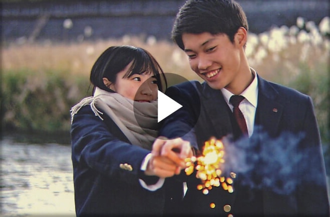 某保険CMのような記憶に残る感動的な動画を作ります 冠婚葬祭などで流すVTRなど思い出の写真で記憶に残る動画作成 イメージ2