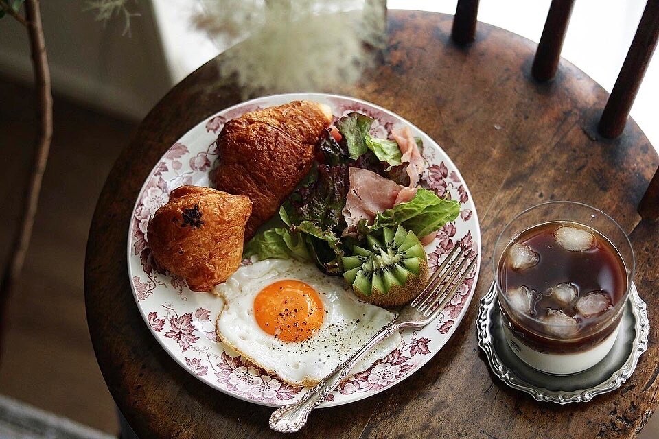 アットホームな雰囲気でテーブルフォトを撮影します 料理・ドリンク・スイーツ・食器をダイニングをにて撮影します イメージ2