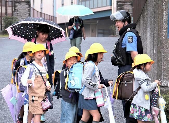 登校の悩み、現職教員が解決致します 登校に困難を感じる全ての方へ。今できることをアドバイス。 イメージ3