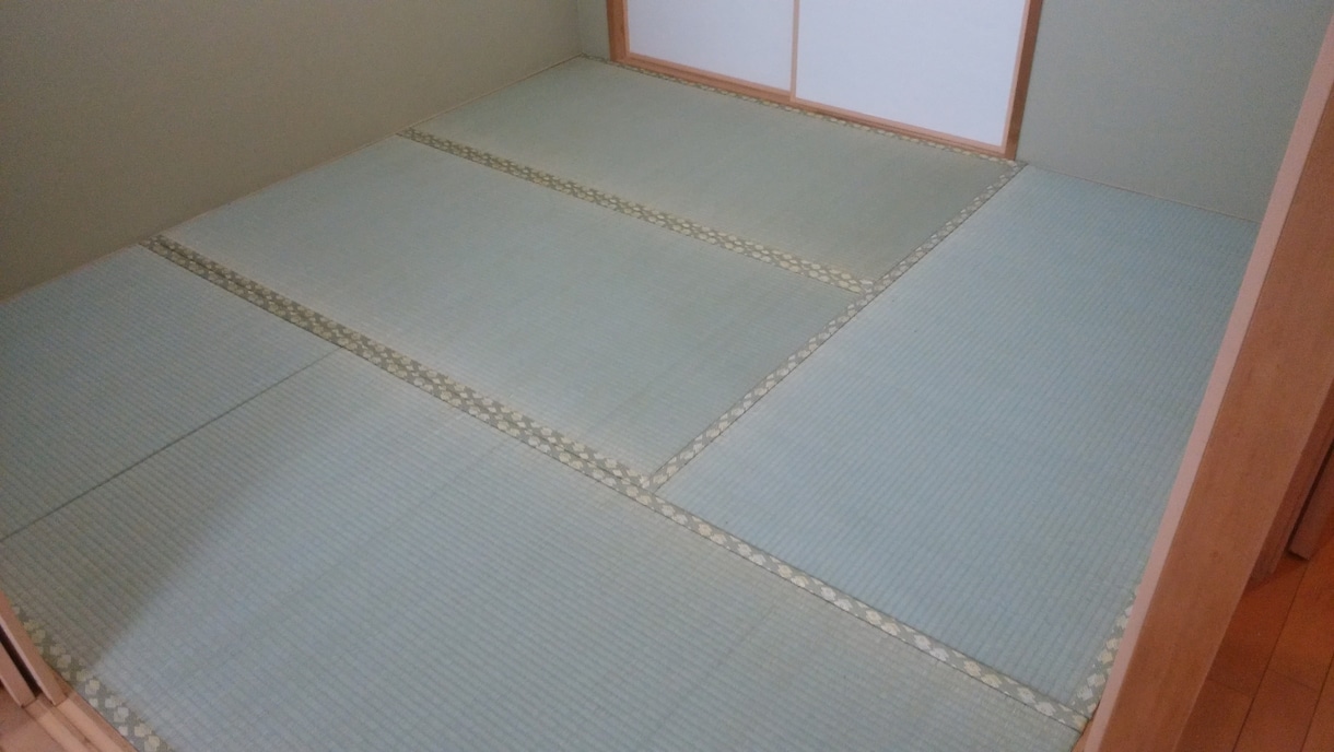 壁紙（クロス）貼り方教えます 経験15年ほどです　パテの仕方から張替など寸法の測り方など イメージ2
