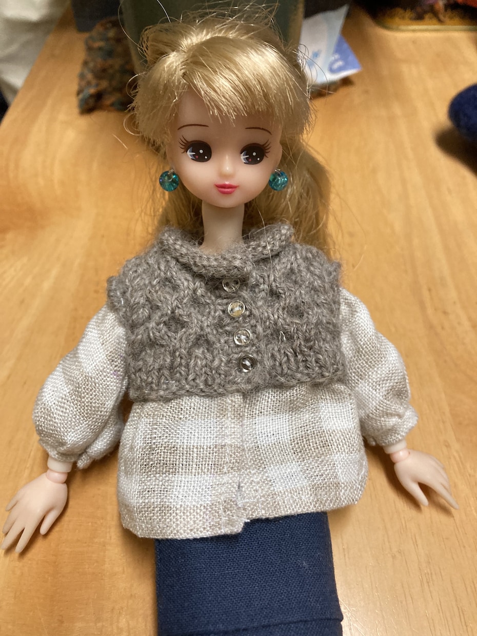 ドールサイズのニット服を製作代行します 可愛い1/6ドールサイズ用のニット服を製作代行します。 イメージ1