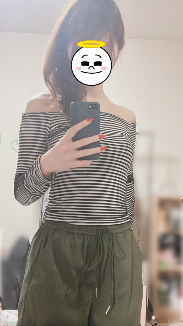 服の選び方や合わせ方、一緒に考えます おしゃべりしながら、ぴったりの1着を見つけましょう☺︎ イメージ3
