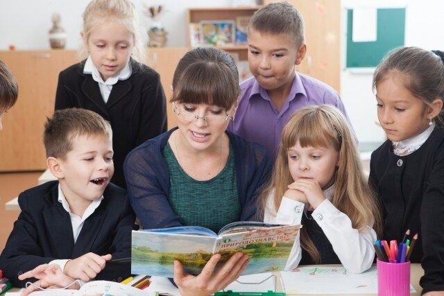 プレゼントや読み聞かせの本、学校司書が選びます 幼児～中学生へのプレゼント、読み聞かせの本でお悩みの方へ イメージ2