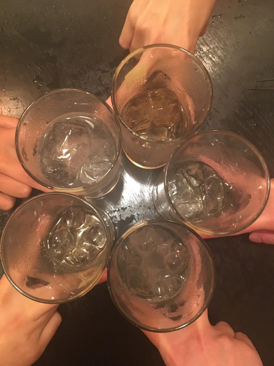 5人がかりで、がんばるあなたを全力で褒めます 【女性限定】多彩な30代女性5人が、あなたを褒めます。 イメージ1