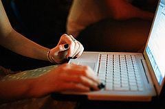 アフィリエイトまとめサイト運営者さんオススメします 化粧品会社・健康食品会社での勤務経験を活かした記事作成♪ イメージ1
