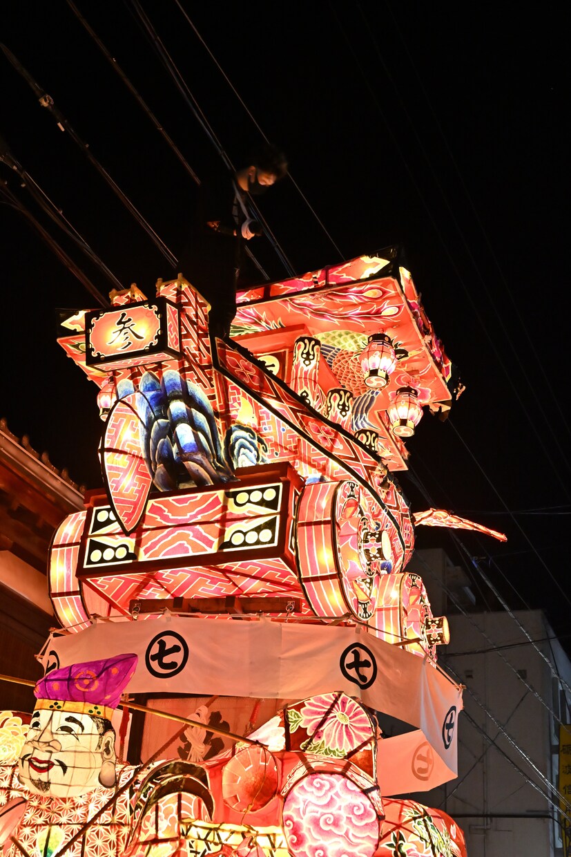 南砺市福野夜高祭大行燈の写真を提供します ワクワクが止まらない！福野夜高祭（宵祭り） イメージ5