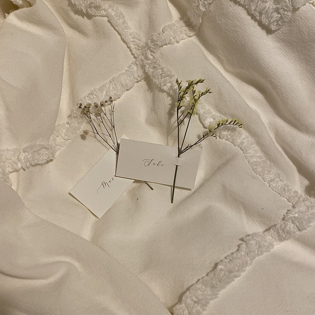 結婚式アイテム製作いたします 席札やウェルカムボード、アクセサリーなどを受注生産します。 イメージ3