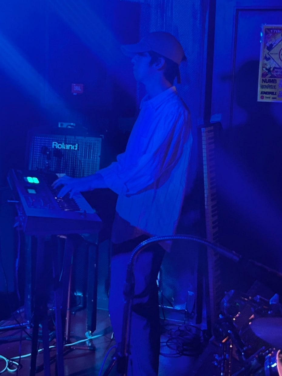 弾き語りやピアノ・キーボードパート採譜します ピアノ歴16年の現役ピアノ奏者が制作します！ イメージ1